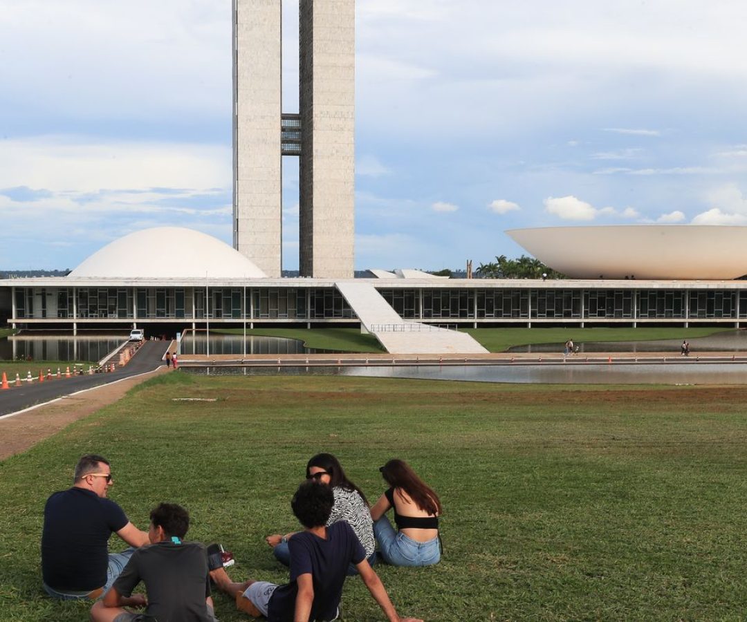 Senado cria comissão para tratar de tarifas com Congresso dos EUA